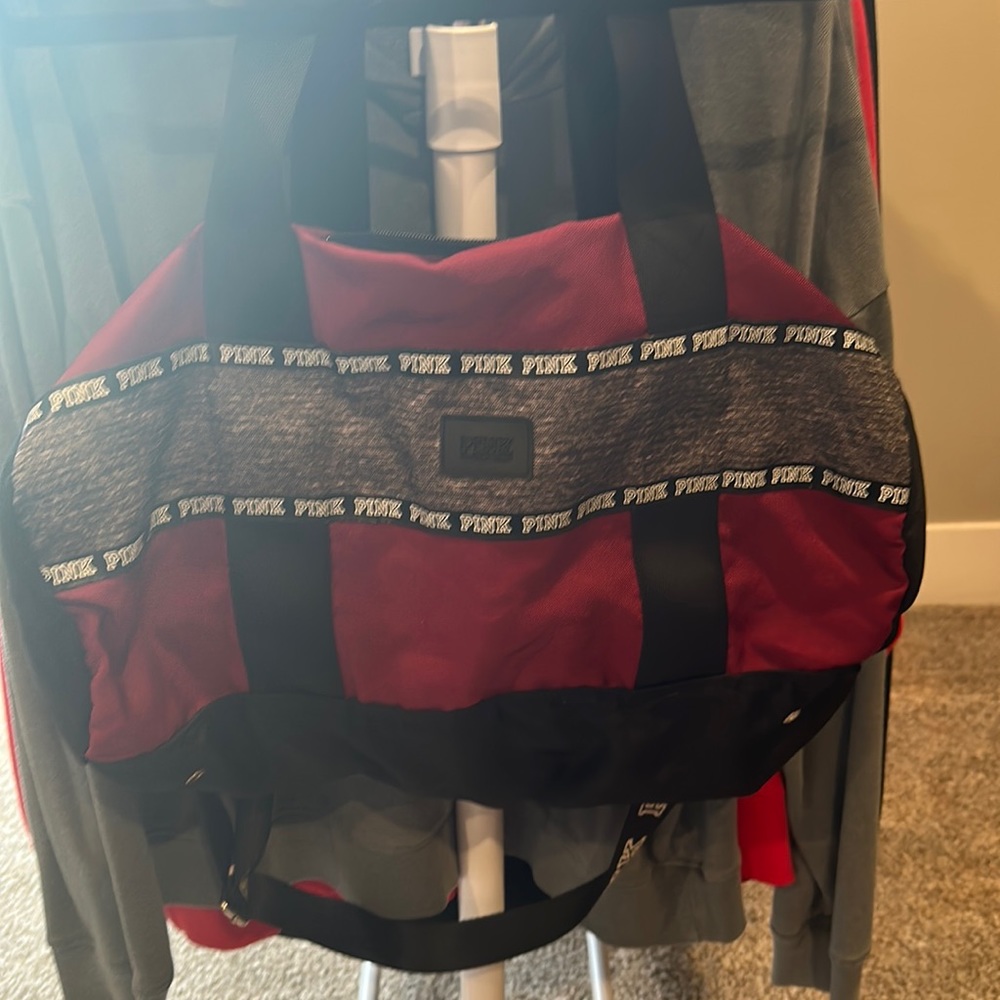VS Pink Gym Duffel Bag